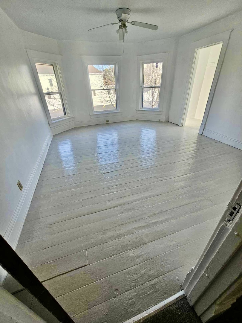 131 East Church Street Utica, IL 61373 - Photo 10 of 26