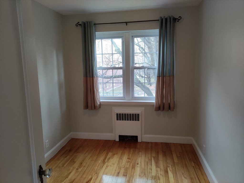 112 Maple Street, Unit 4 Malden, MA 02148 - Photo 5 of 10