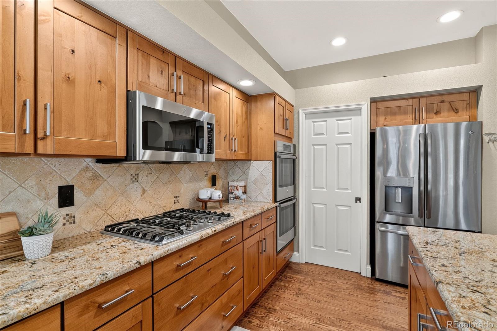 6420 Ashburn Lane Highlands Ranch, CO 80130 - Photo 19 of 49