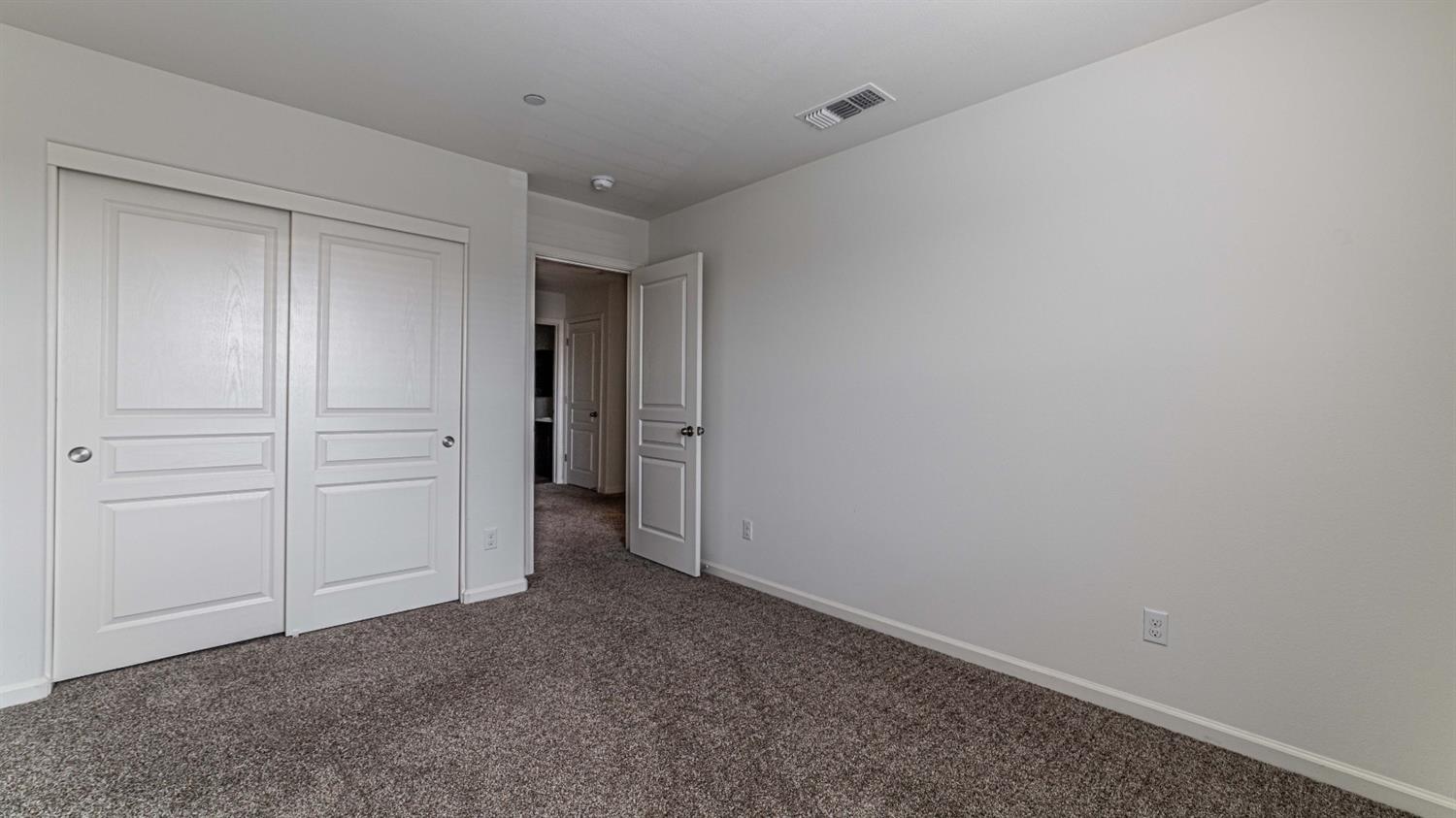 512 Barbara Avenue Sanger, CA 93657 - Photo 31 of 40 a view of an empty room