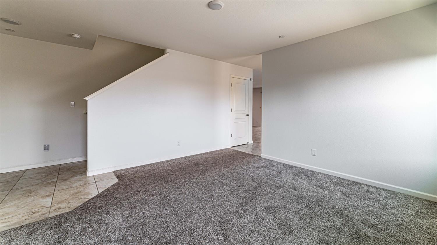 512 Barbara Avenue Sanger, CA 93657 - Photo 37 of 40 a view of an empty room