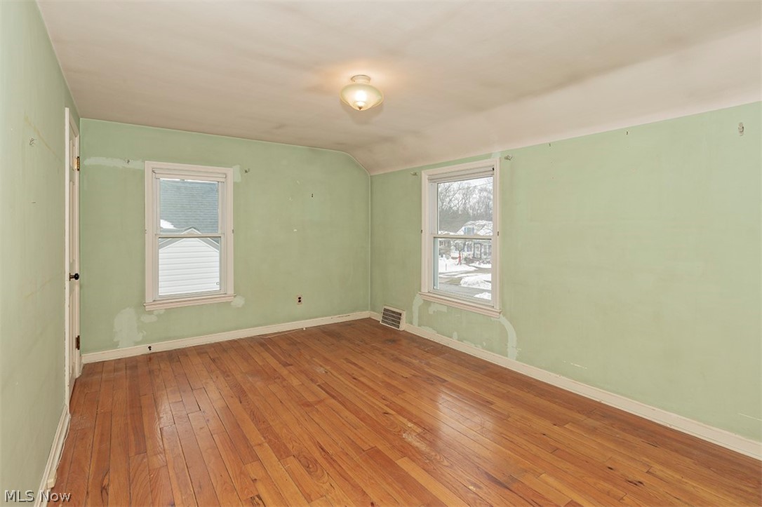 1259 Roland Road Lyndhurst, OH 44124 - Photo 29 of 35