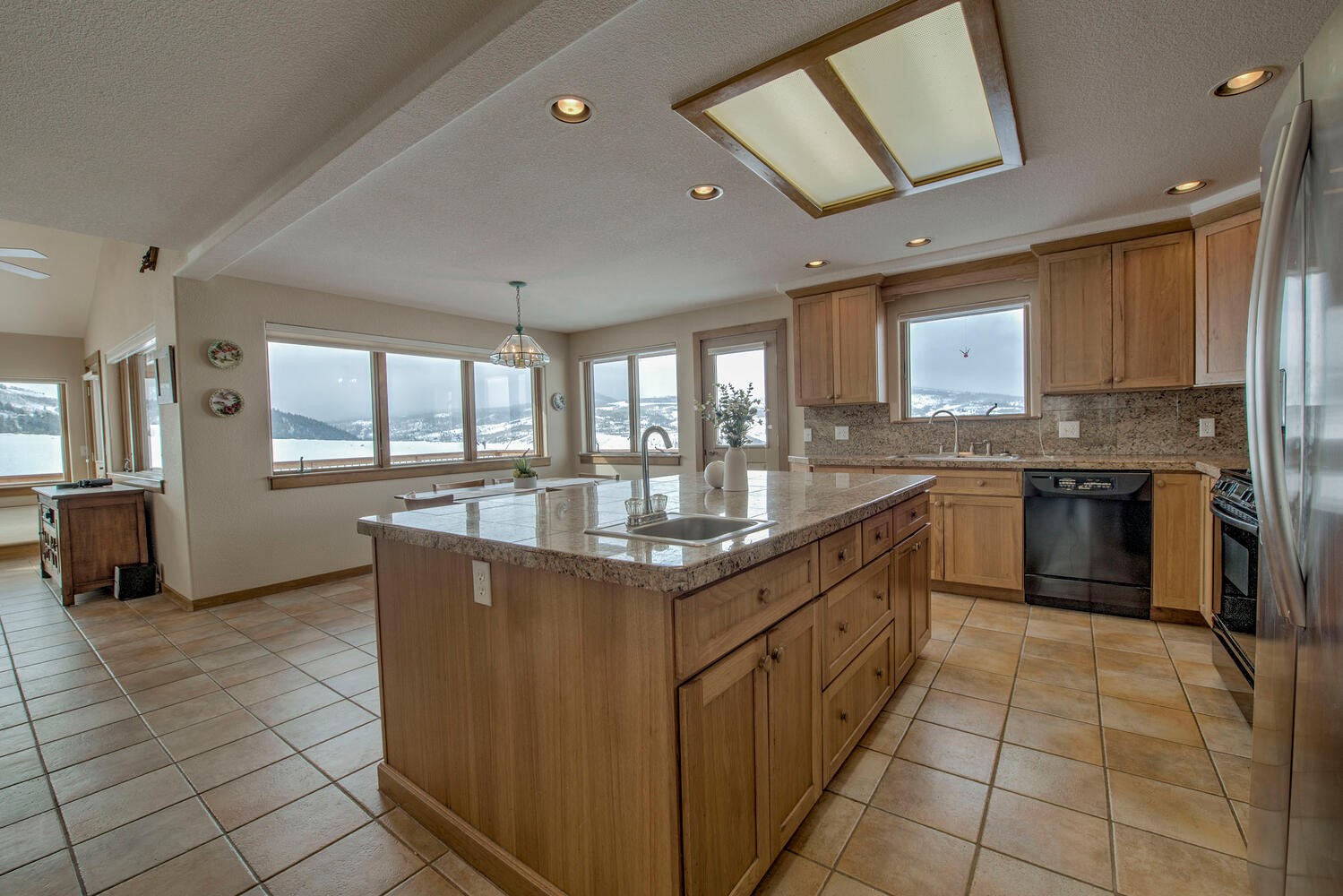 446 Rodeo Drive Silverthorne, CO 80498 - Photo 12 of 48