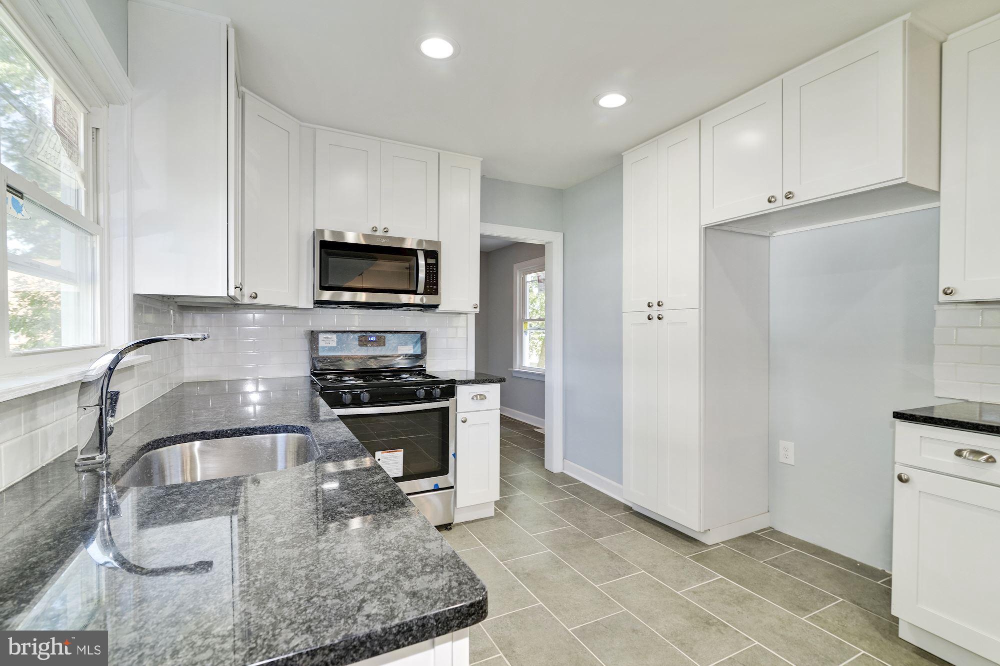 14 Nicholson Road Mount Ephraim, NJ 08059 - Photo 10 of 31