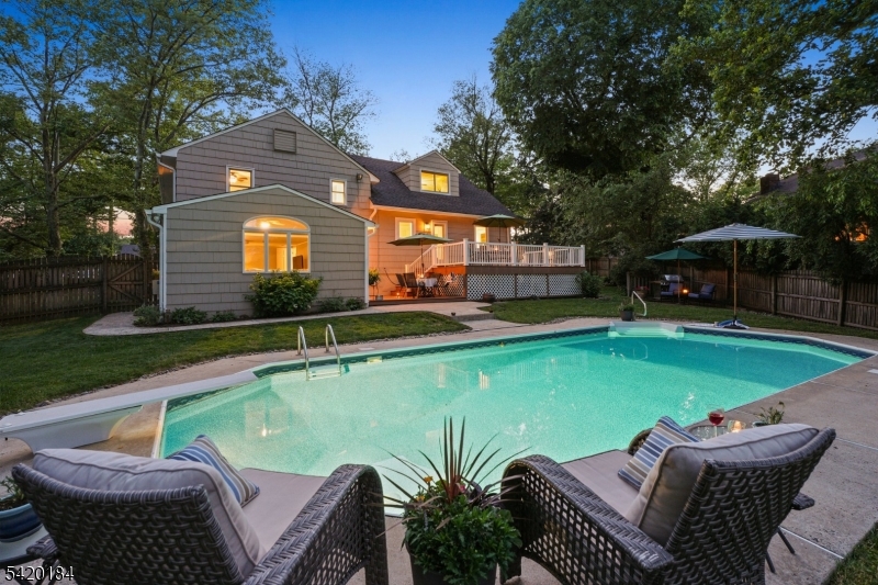 735 Radley Road Westfield, NJ 07090 - Photo 3 of 47