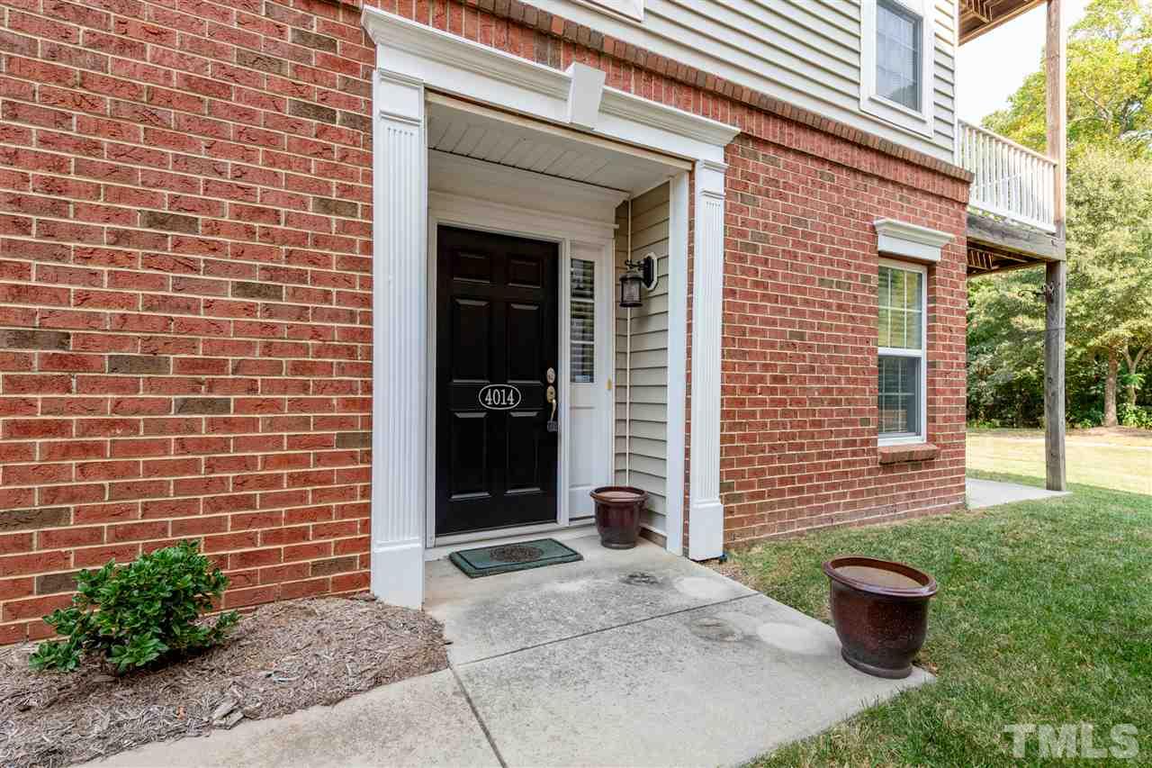 4014 Abbey Park Way Raleigh, NC 27612 - Photo 2 of 30