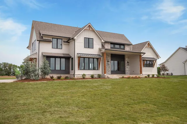 $947,523 | 200 Cedar Rnch Court, Derby, KS 67037