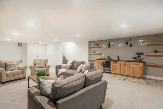 $947,523 | 200 Cedar Rnch Court, Derby, KS 67037