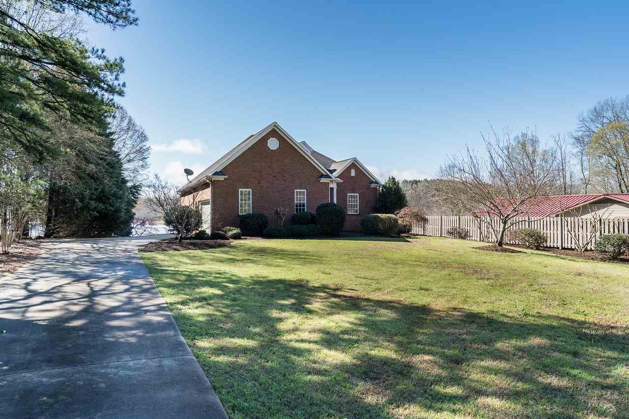 155 State Rd S-42-7072 Campobello, SC 29322 - Photo 5 of 36