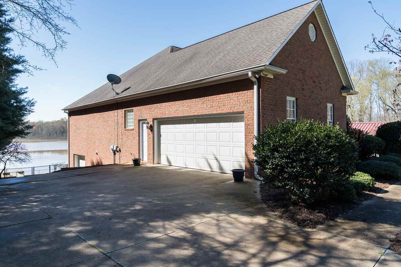 155 State Rd S-42-7072 Campobello, SC 29322 - Photo 6 of 36