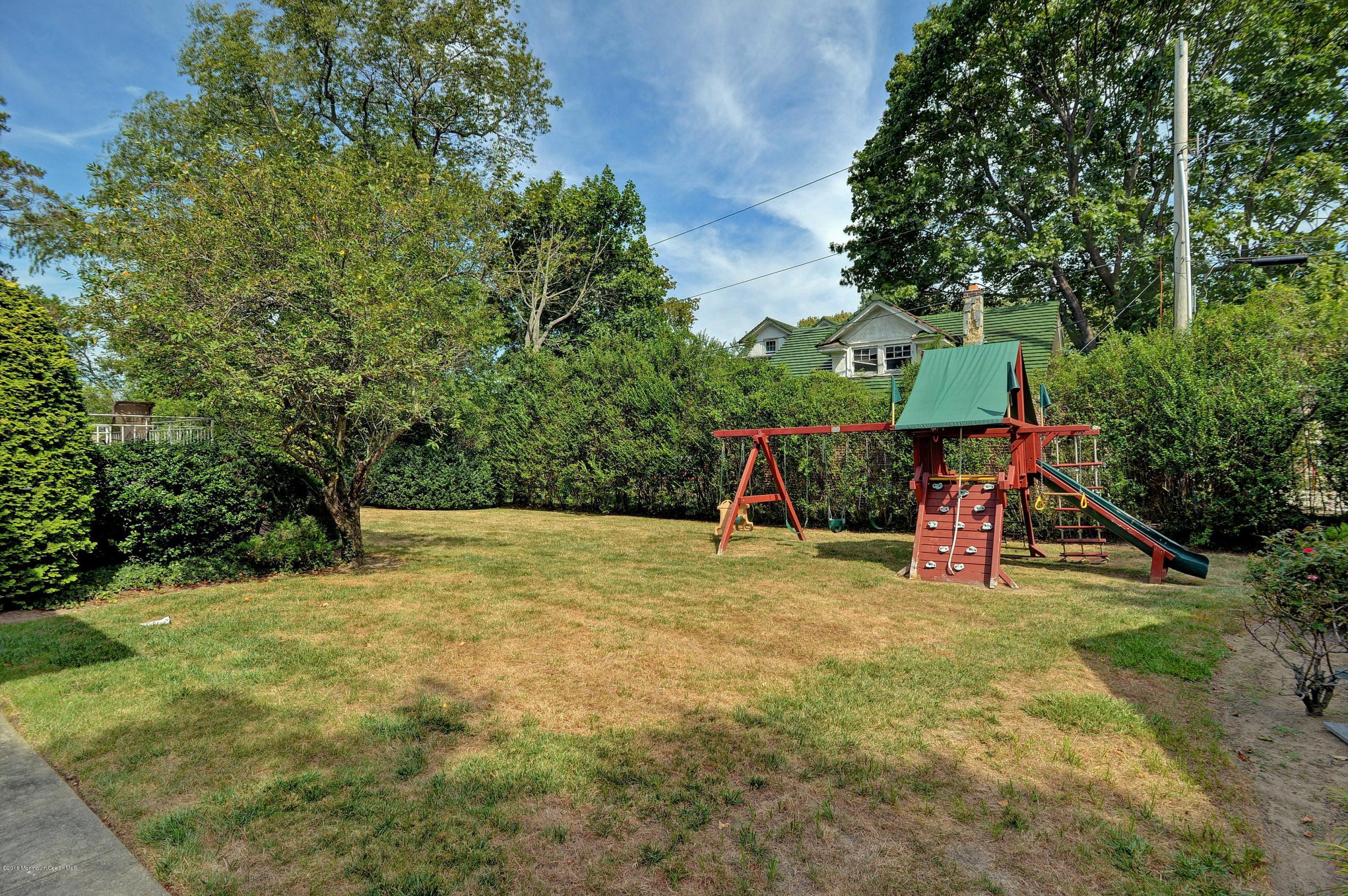83 Darlington Road Deal, NJ 07723 - Photo 24 of 29 Large Backyard