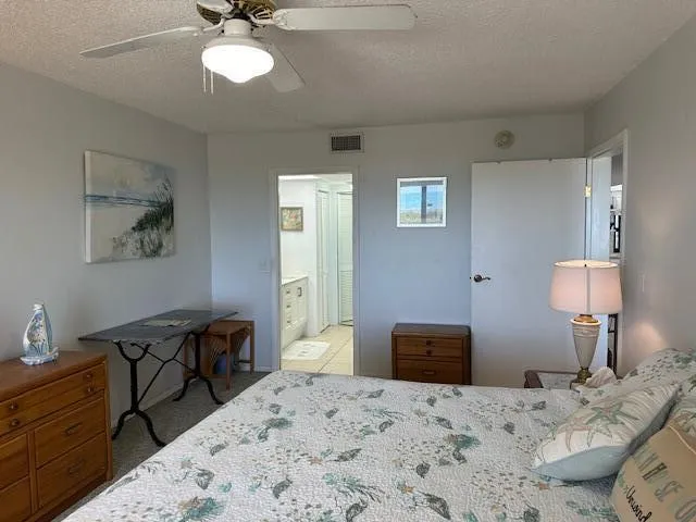 $3,100 | 4600 Ocean Beach Boulevard, Unit 208, Cocoa Beach, FL 32931