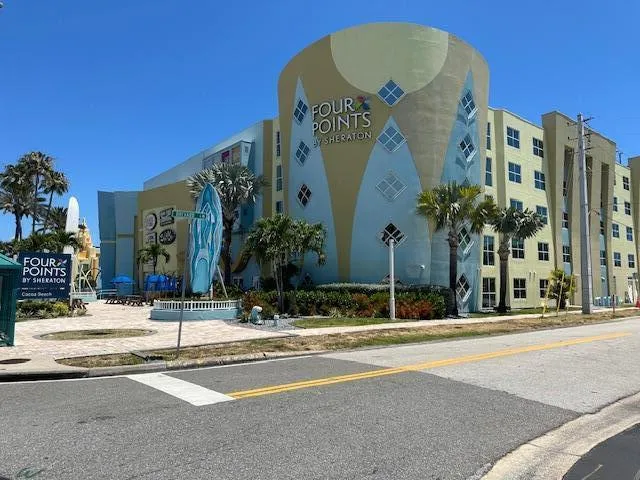 $3,100 | 4600 Ocean Beach Boulevard, Unit 208, Cocoa Beach, FL 32931