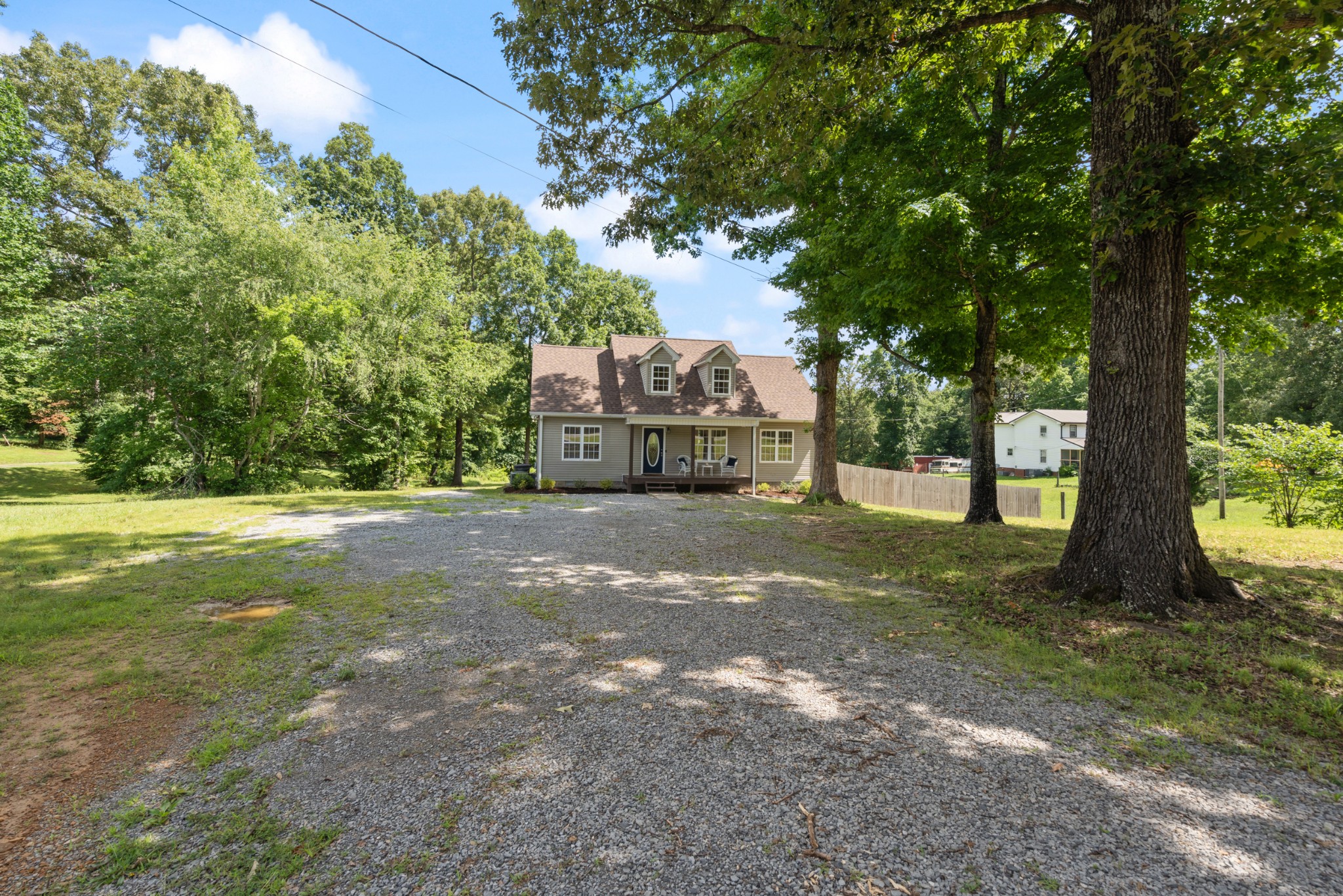 1099 Old County House Road Charlotte, TN 37036 - Photo 6 of 47