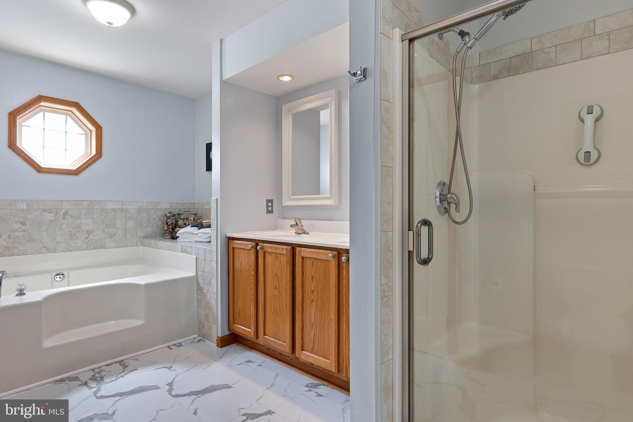32 Arden Road North East, MD 21901 - Photo 19 of 37 Soaking tub