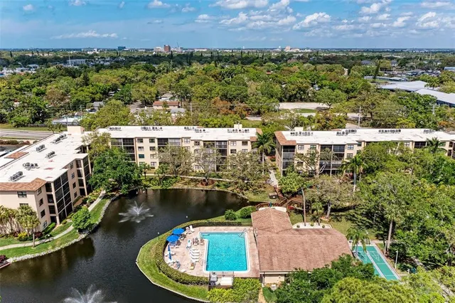 $169,000 | 625 30th Avenue West, Unit G403, Bradenton, FL 34205