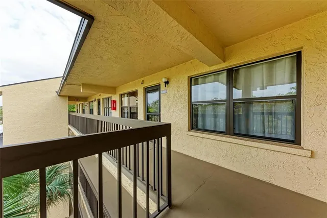 $169,000 | 625 30th Avenue West, Unit G403, Bradenton, FL 34205