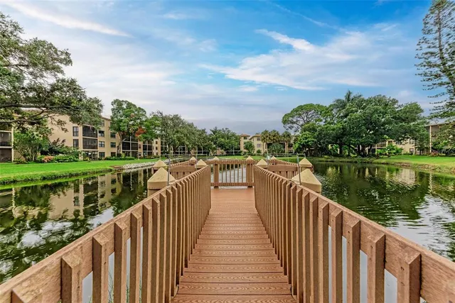 $169,000 | 625 30th Avenue West, Unit G403, Bradenton, FL 34205