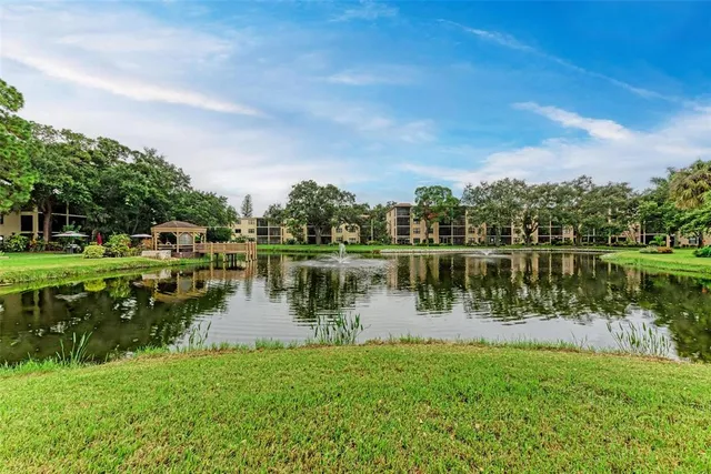 $169,000 | 625 30th Avenue West, Unit G403, Bradenton, FL 34205