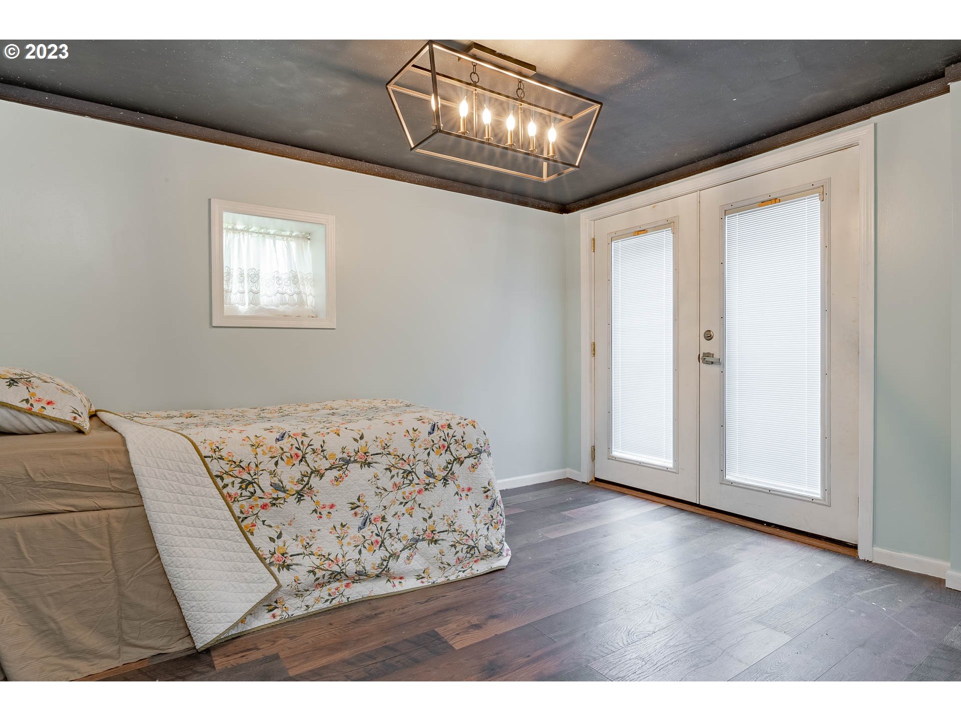 2075 Northeast Mossy Loop Toledo, OR 97391 - Photo 20 of 38 a view of a livingroom with wooden floor
