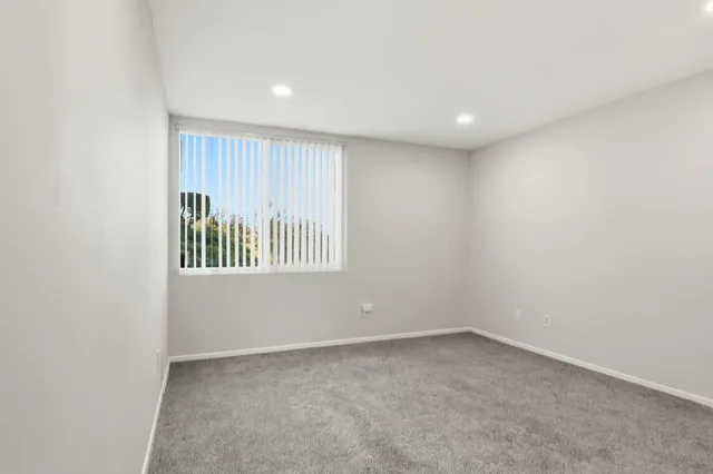 $2,395 | 6542 Ocean Crest Drive, Unit D104, Rancho Palos Verdes, CA 90275