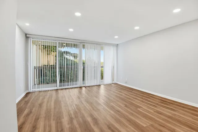 $2,395 | 6542 Ocean Crest Drive, Unit D104, Rancho Palos Verdes, CA 90275