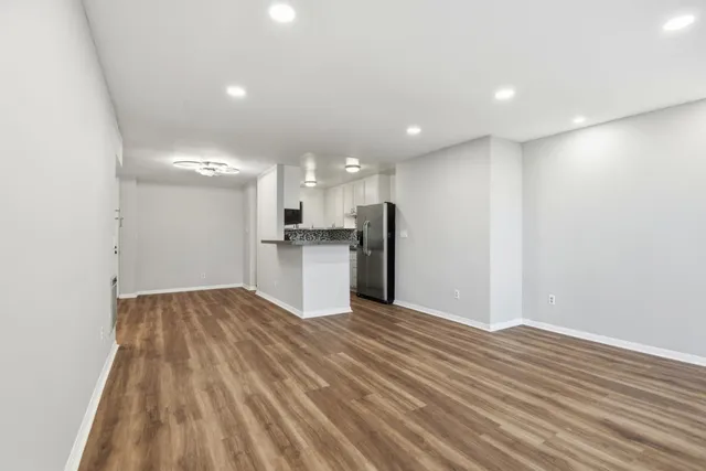 $2,395 | 6542 Ocean Crest Drive, Unit D104, Rancho Palos Verdes, CA 90275