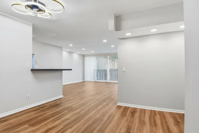 $2,395 | 6542 Ocean Crest Drive, Unit D104, Rancho Palos Verdes, CA 90275