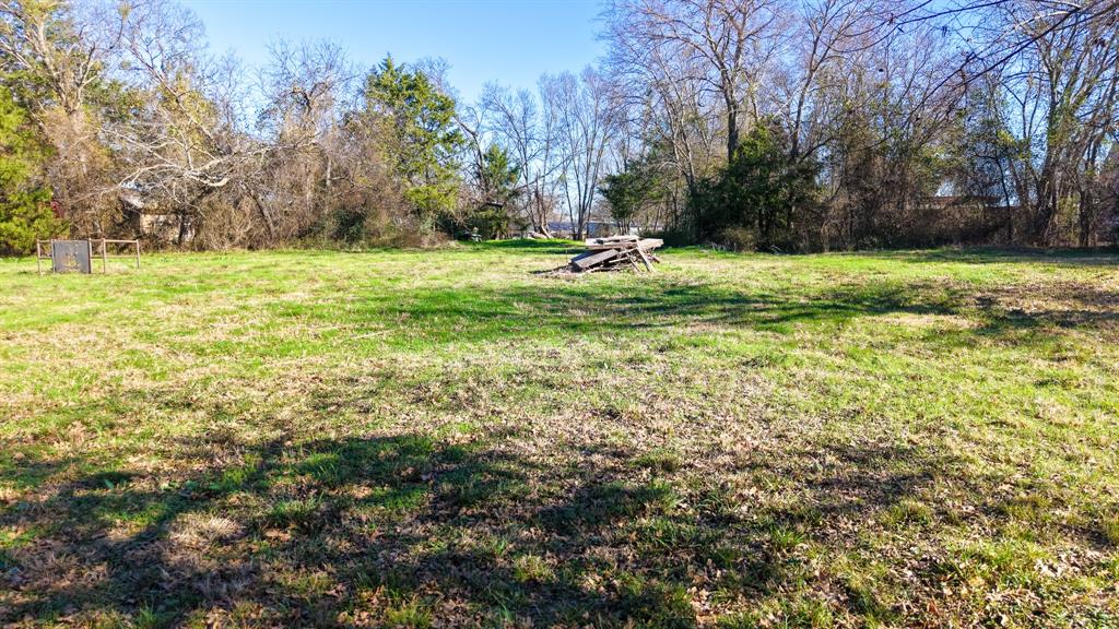 210 Forest Lane Kemp, TX 75143 - Photo 3 of 6 a view of a park with large trees