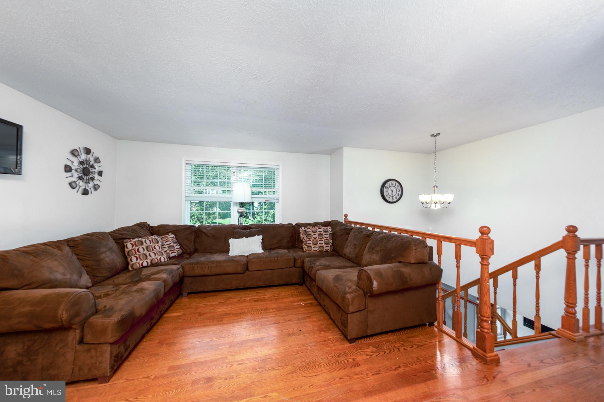 12903 Golden Oak Drive Laurel, MD 20708 - Photo 3 of 19