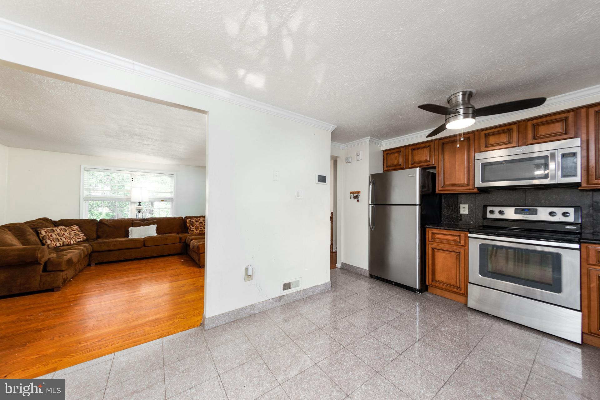 12903 Golden Oak Drive Laurel, MD 20708 - Photo 4 of 19