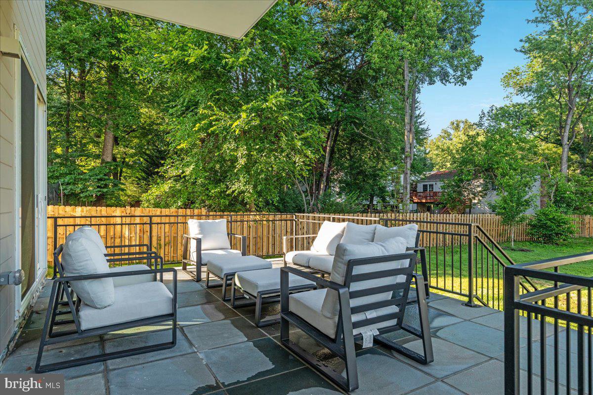 2841 Edgelea Road Vienna, VA 22181 - Photo 63 of 67 Gallery Image 63