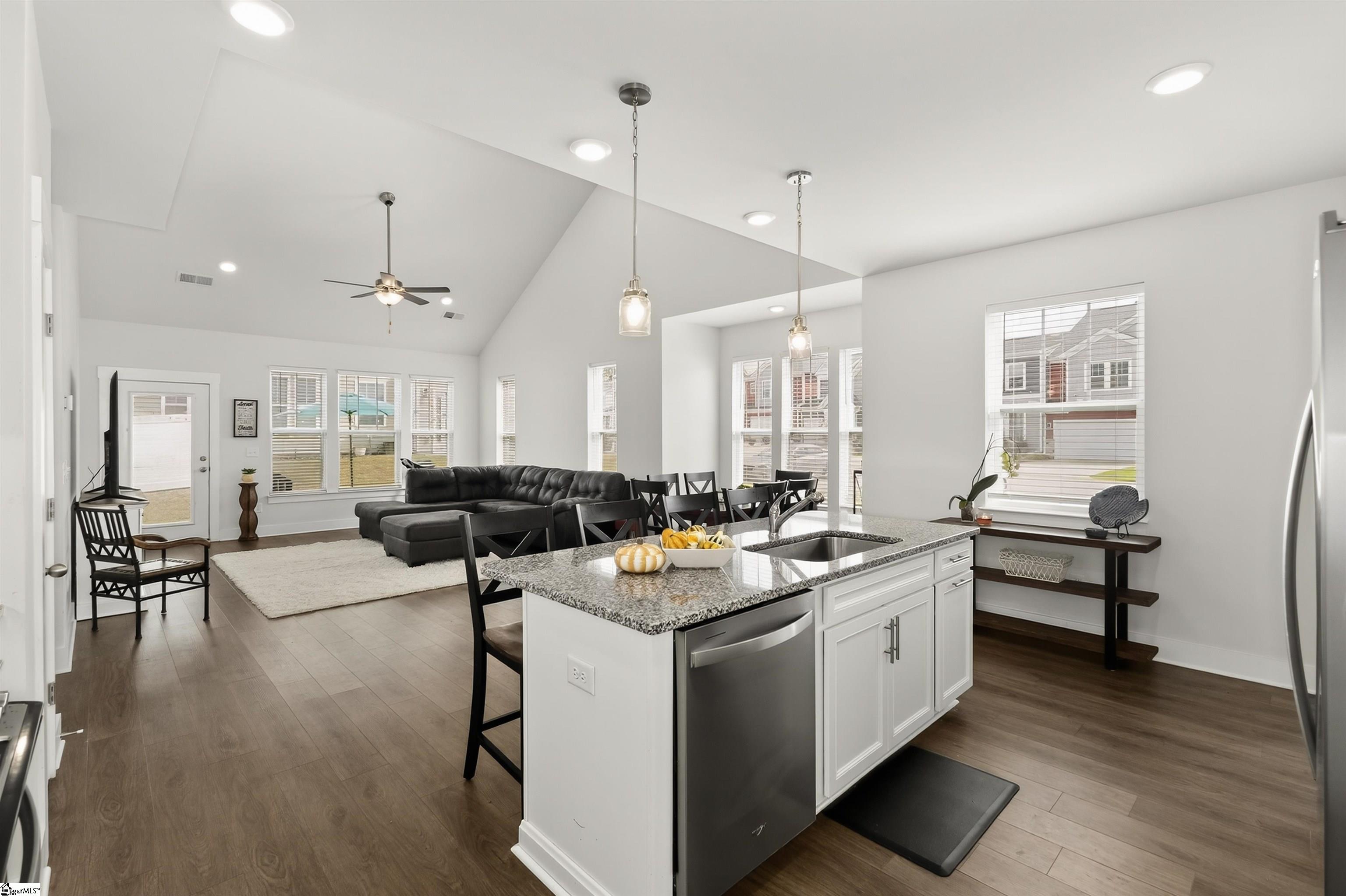 1039 Glohaven Way Boiling Springs, SC 29316 - Photo 11 of 50