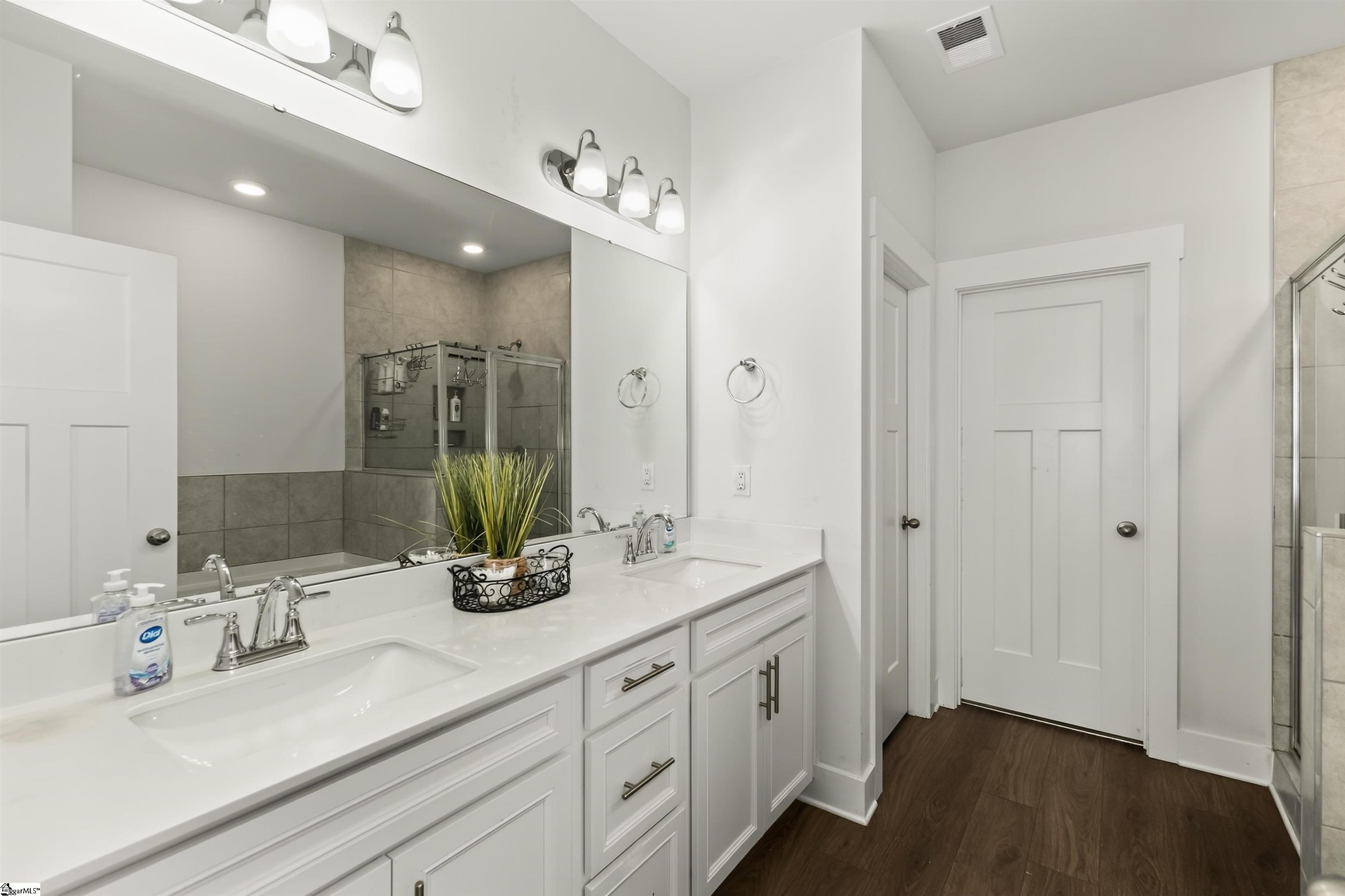 1039 Glohaven Way Boiling Springs, SC 29316 - Photo 23 of 50