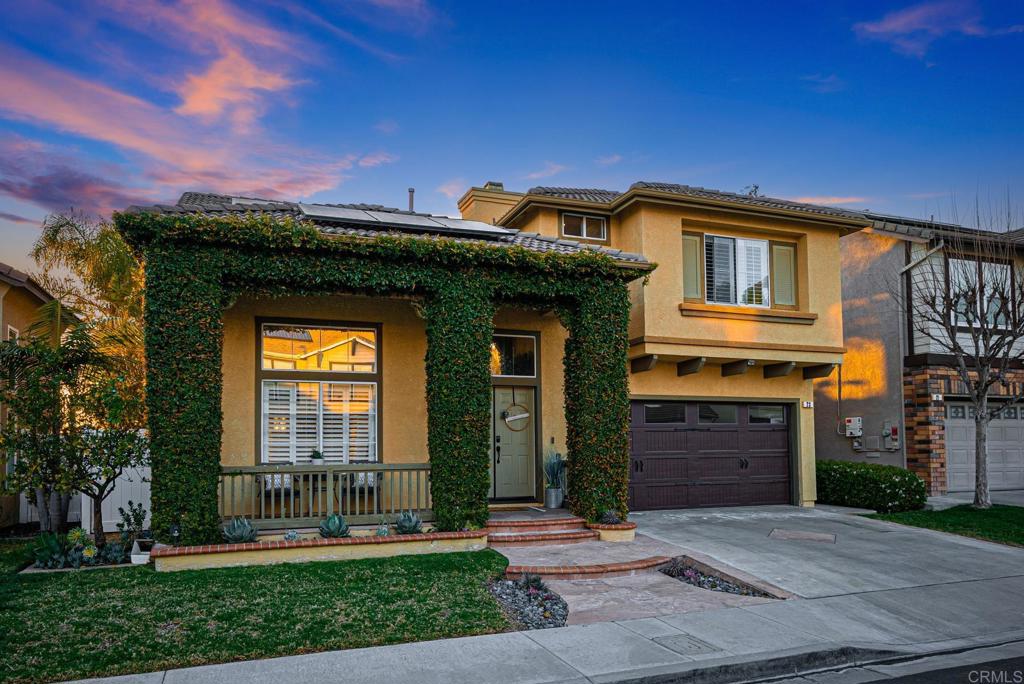23 Wayfaire Rancho Santa Margarita, CA 92688 - Photo 40 of 44 a front view of a house with a yard