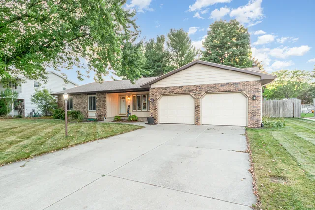 $426,000 | 8163 Greenridge Drive, Jenison, MI 49428