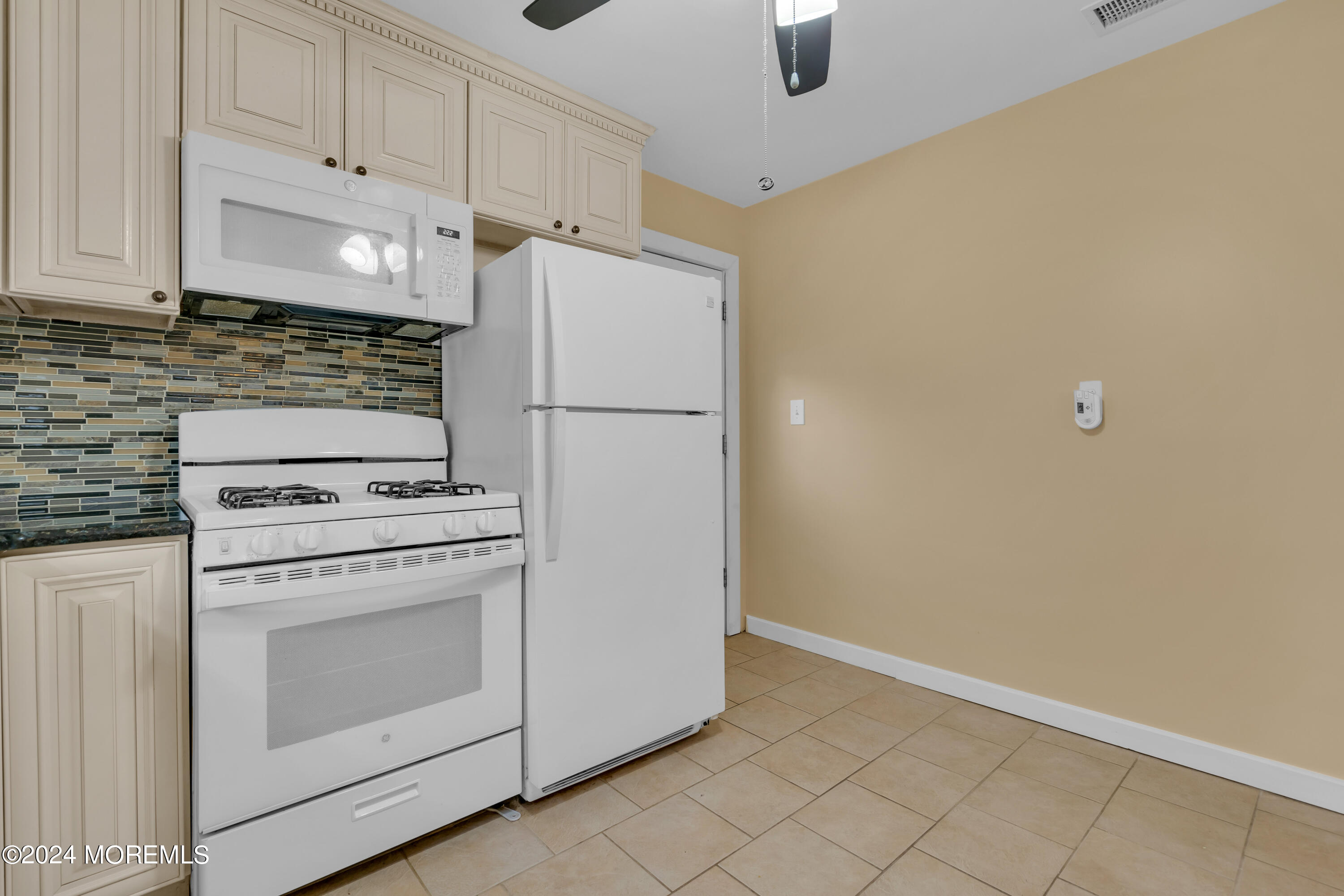 106 George Road Toms River, NJ 08753 - Photo 13 of 27 019_dsc00797