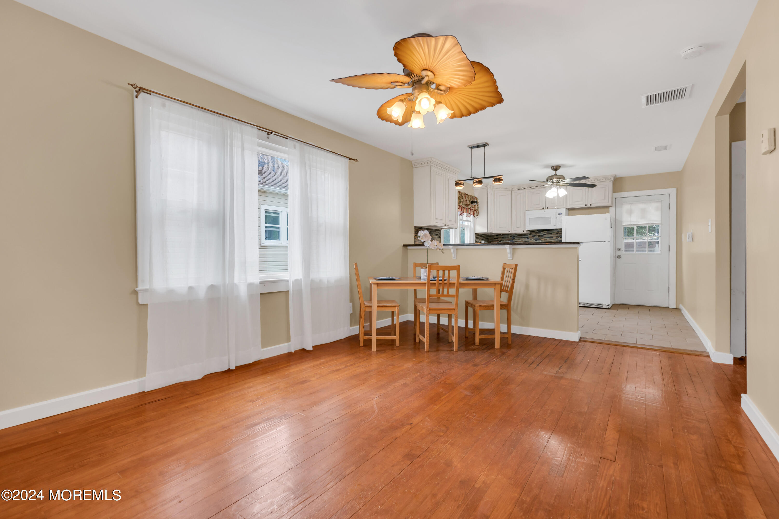 106 George Road Toms River, NJ 08753 - Photo 4 of 27 013_dsc00762