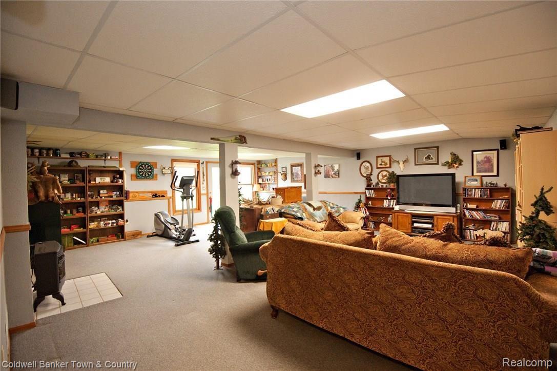 5100 Byron Road Howell, MI 48855 - Photo 57 of 58 image.jpg