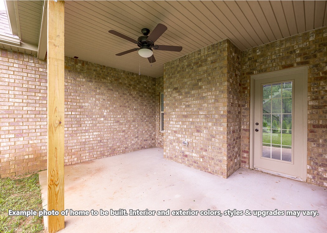 289 Killdeer Drive Clarksville, TN 37040 - Photo 20 of 21 a view of a livingroom with a ceiling fan and window