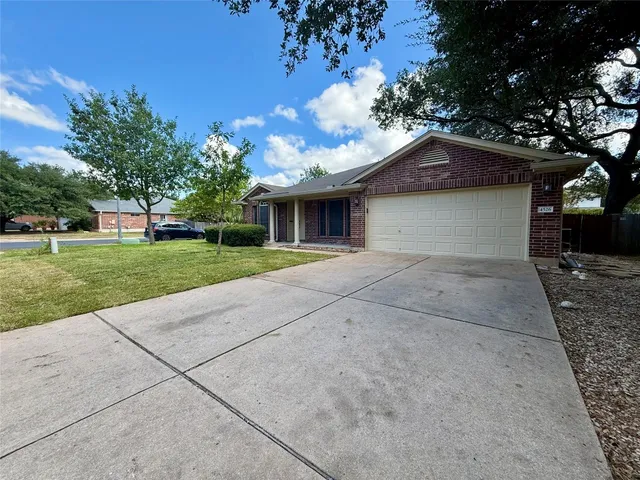 $2,900 | 4526 Tello Path, Austin, TX 78749
