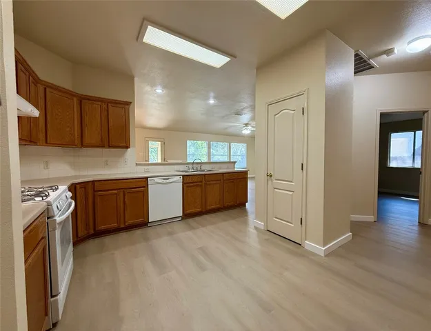 $2,900 | 4526 Tello Path, Austin, TX 78749