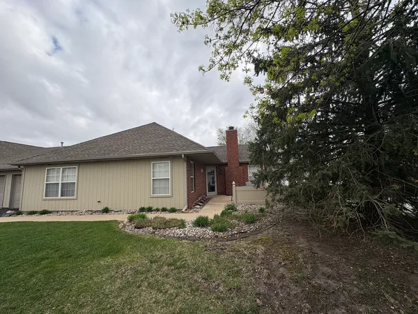 $1,850 | 229 Steeplechase Circle, Unit 1, Bourbonnais, IL 60914