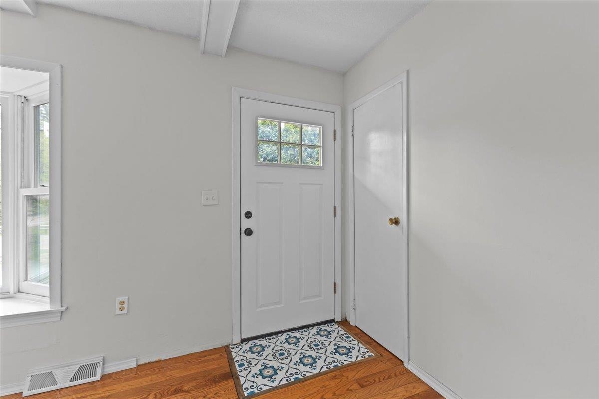 925 Bay Road Colchester, VT 05446 - Photo 7 of 39 Gallery Image 7