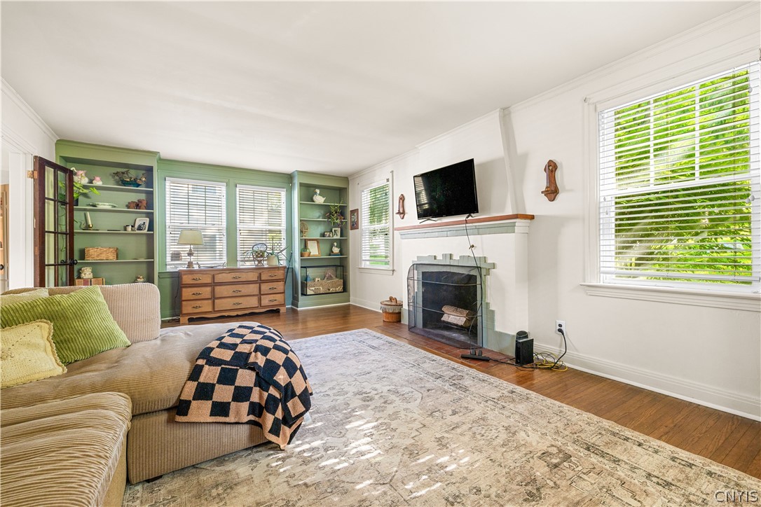 60 Paris Road New Hartford, NY 13413 - Photo 6 of 40