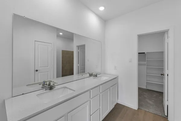 $365,000 | 12 Robin Court, Angleton, TX 77515