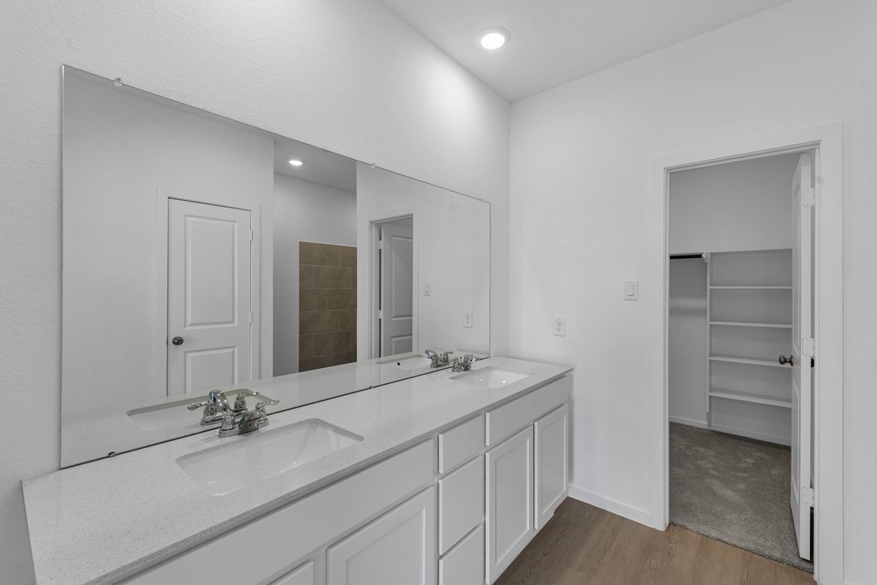 12 Robin Court Angleton, TX 77515 - Photo 14 of 30