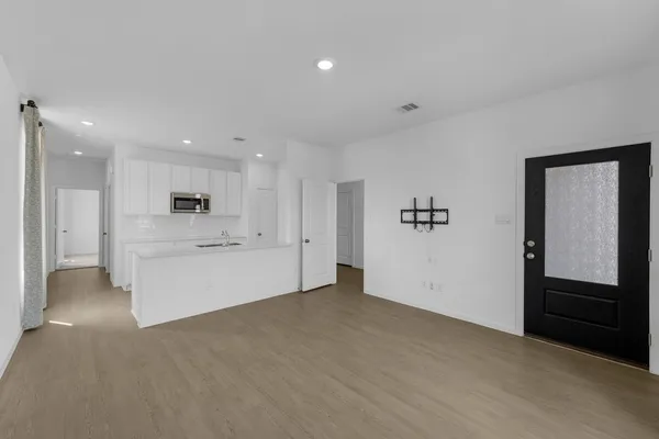 $365,000 | 12 Robin Court, Angleton, TX 77515