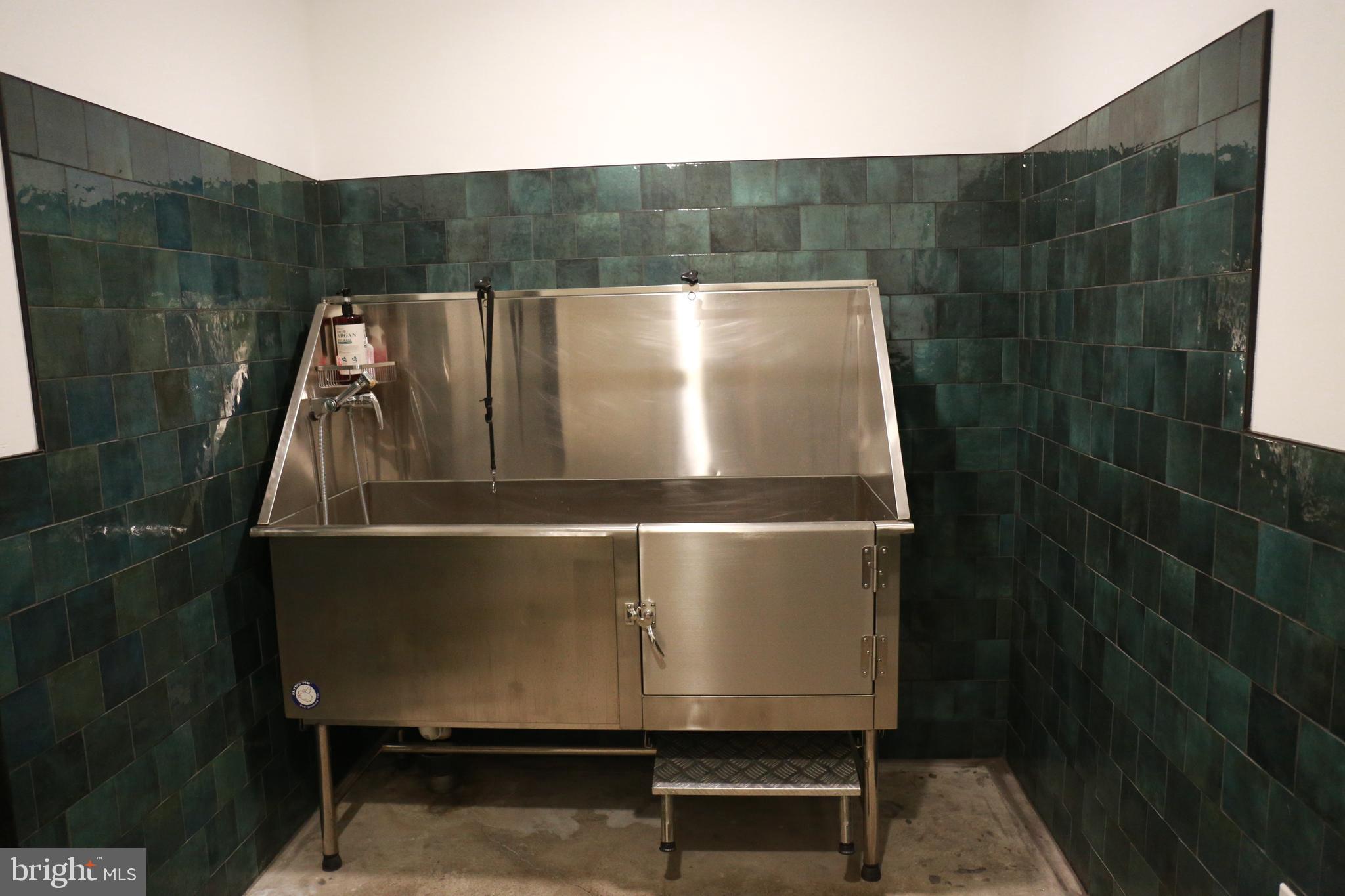 1111 South Broad Street, Unit 2BED/2BATH Philadelphia, PA 19147 - Photo 13 of 25