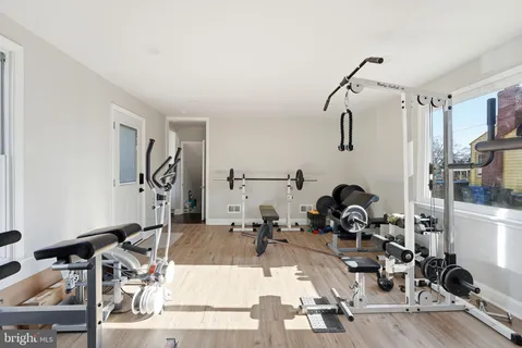 $895,000 | 6710 Oak Drive, Alexandria, VA 22306